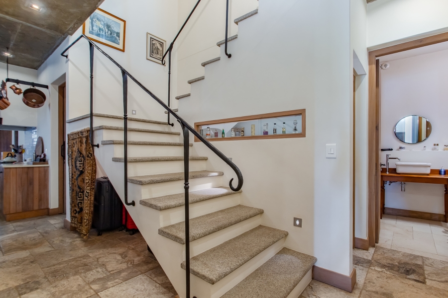 4 Bedroom Property for Sale in Lemoenkloof Western Cape